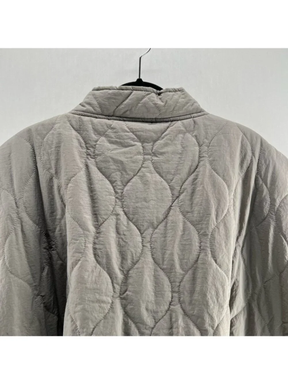 World Market Quilted Fleece Cowl Neck Poncho Womens One Size Oversized Boxy Gray - Picture 7 of 13